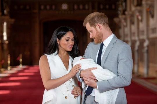 Prince Harry, Meghan pay tribute to all mothers
