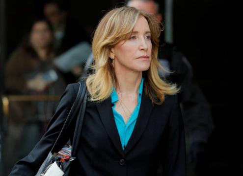 Actress Felicity Huffman to plead guilty to U.S. college cheating scam