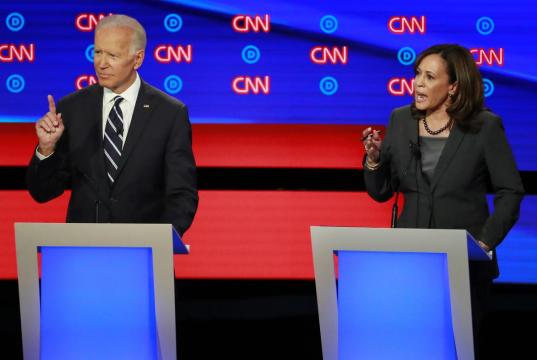 Democratic candidates attack Trump as Democratic presidential debate opens