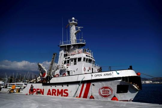 Spanish NGO boat seeks safe port for 124 people rescued in Mediterranean