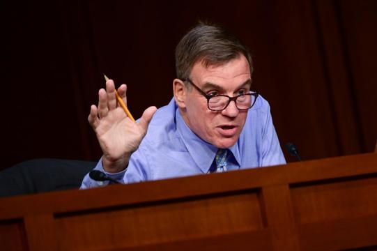 Democratic senator warns of Trump involvement in Pentagon contract