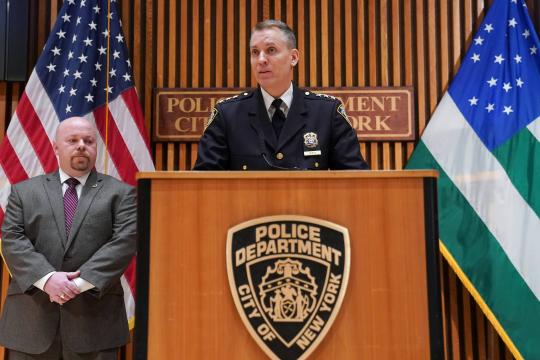 Polícia de NY usa reconhecimento facial de adolescentes para identificar suspeitos