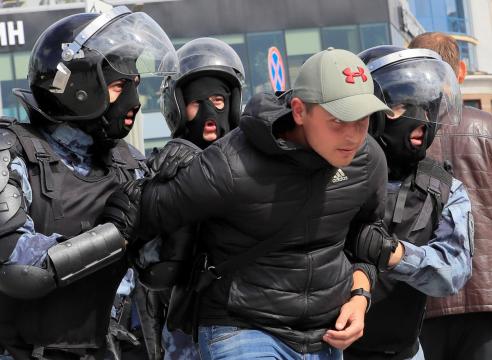 Russian opposition plans new protest despite over 1,000 arrests