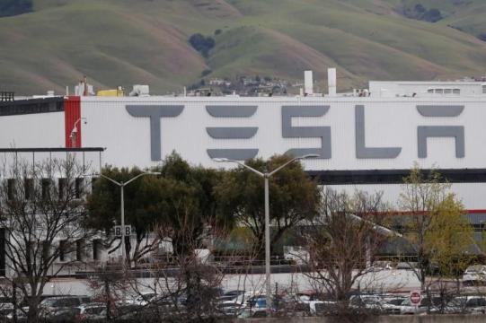 Tesla suspends production at U.S. vehicle factory due to coronavirus