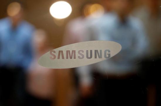 Samsung first-quarter beats estimates; chips likely to prop up virus-hit second-quarter
