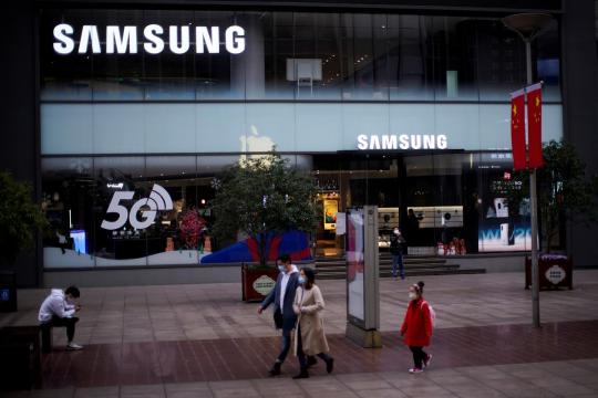 Samsung Elec first quarter operating profit up 3% as chips soften virus blow