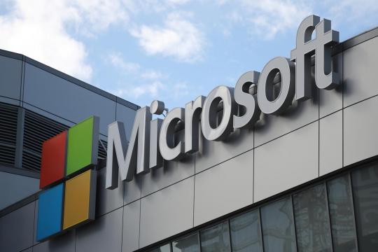 Microsoft revenue beats as remote work boosts Teams
