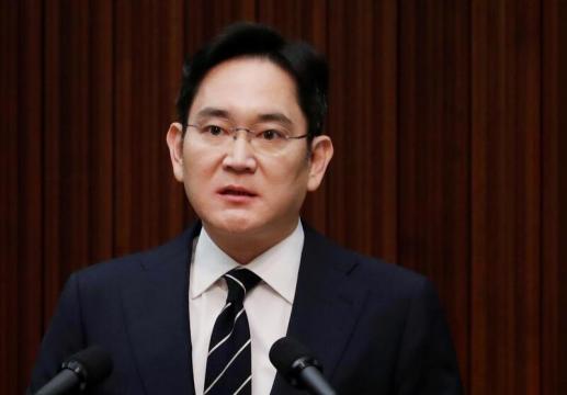 Court to decide whether to jail embattled Samsung heir again