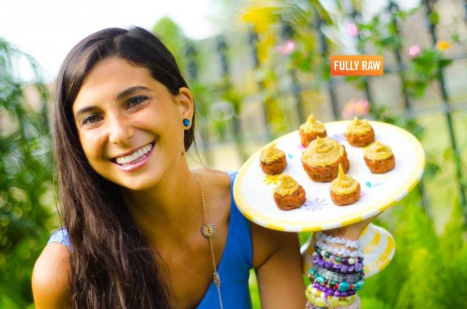 FullyRaw Carrot Cupcakes with Orange Vanilla Cream Frosting!