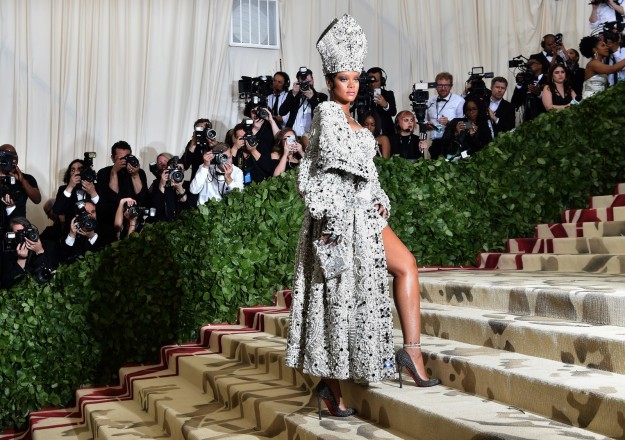 Then she hit up the Met looking like the actual Pope and absolutely killed the red carpet.