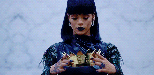 Rihanna has us shaken once again.