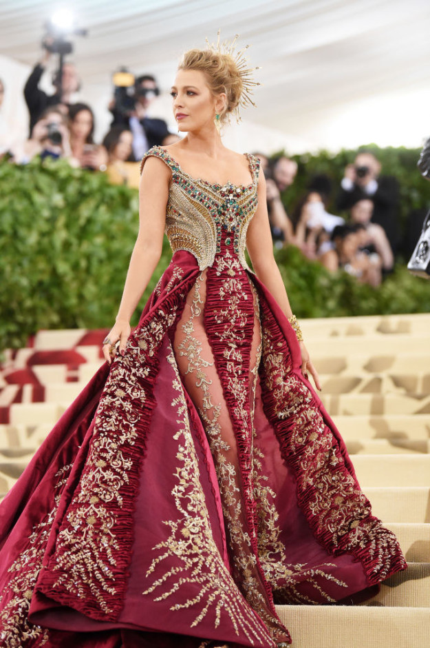 And according to Vogue, the Versace gown took over 600 hours to make.