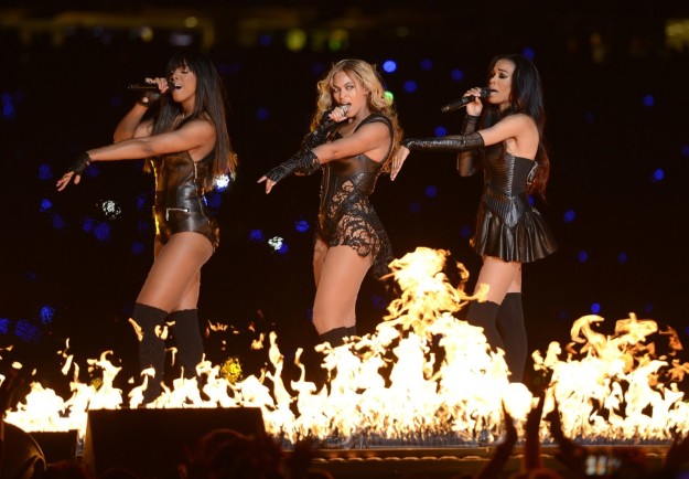 Before there was Beychella, Yoncé brought out her Destiny's Child bandmates to her ICONIC Super Bowl performance.