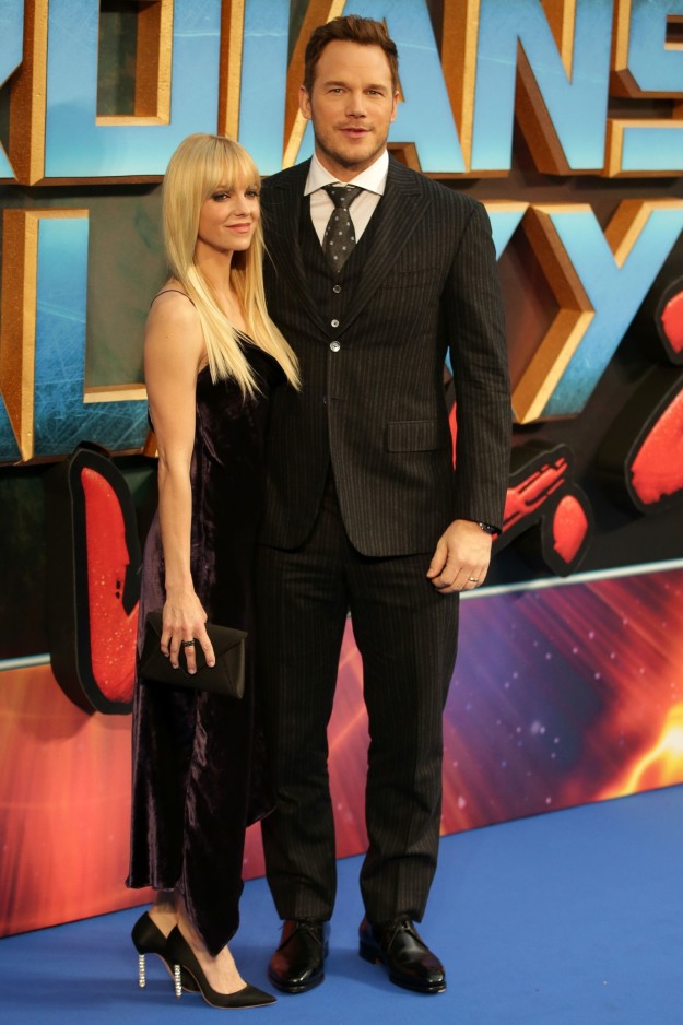 It hasn't exactly been the best of times for celeb love. You might still be cryin' over Anna Faris and Chris Pratt...