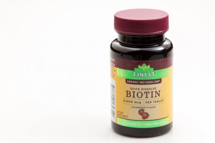 Bottle-of-Biotin-Supplements-1024x683.jpg