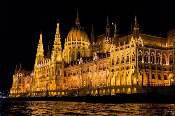 parliament_building_night_architecture_government_city_river_reflection_budapest-849021.jpg?quality=85&strip=info&w=600