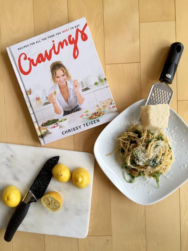 Chrissy-Teigen-Lemony-Arugula-Spaghetti-Cacio-e-Pepe.jpg