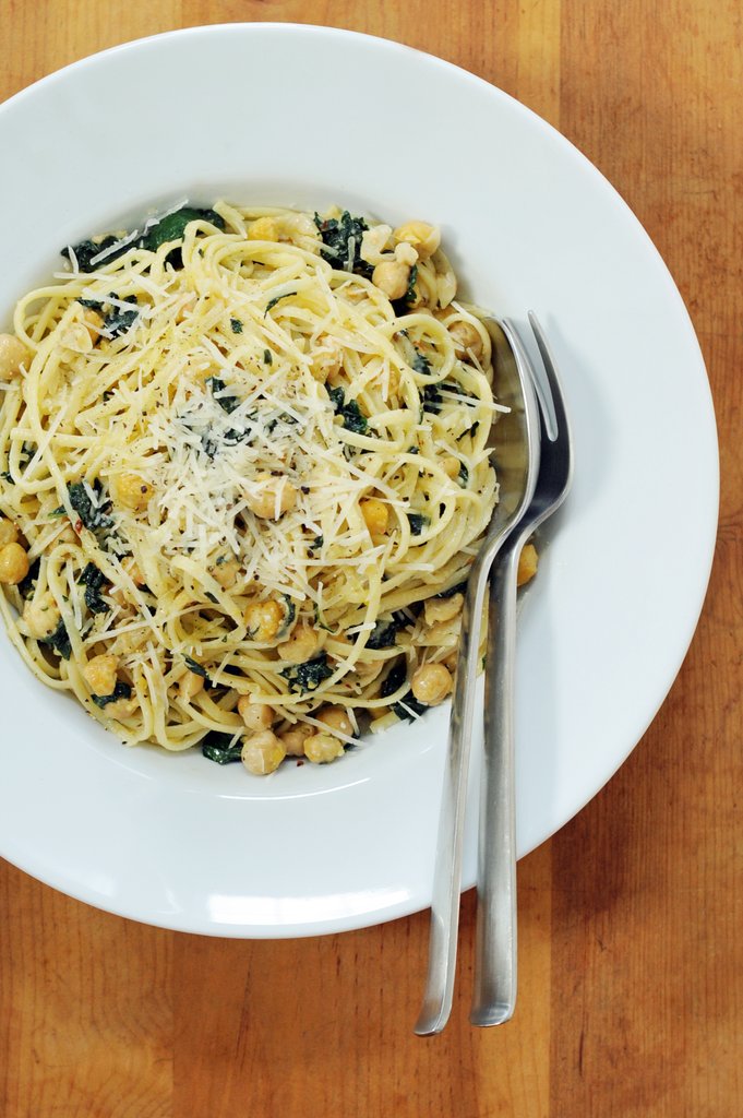 Linguine-Kale-Chickpeas.jpg