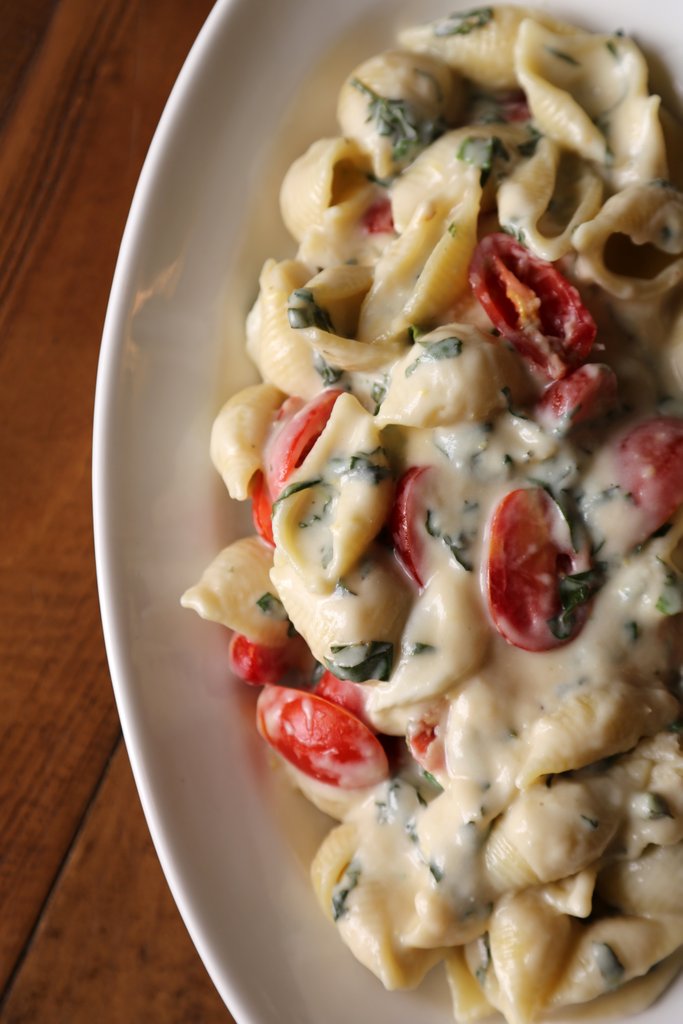 Caprese-Macaroni-Cheese.jpg