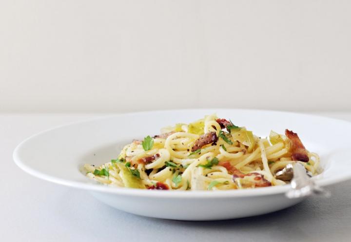 Pasta-Carbonara-Sun-Dried-Tomatoes-Leeks.jpg