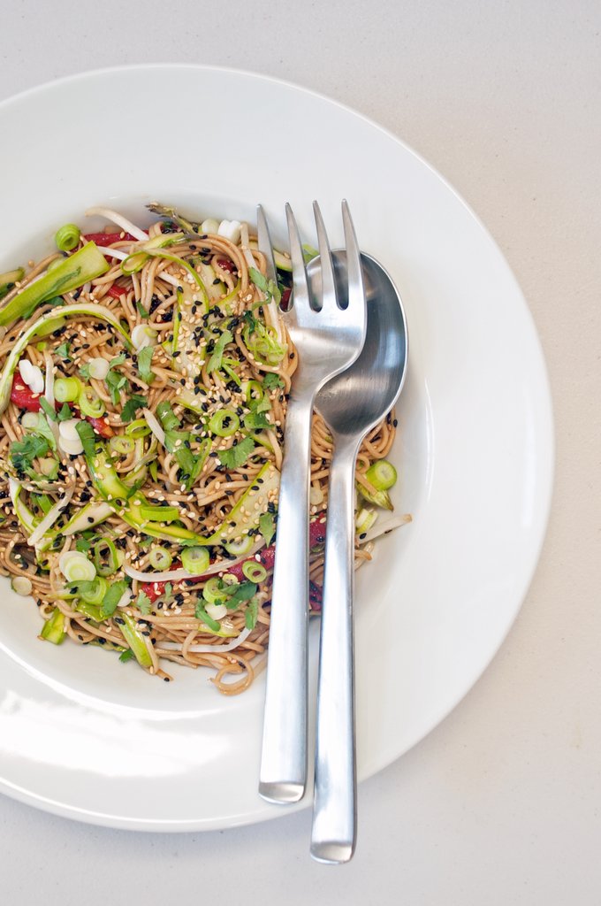 Sesame-Ginger-Soba-Noodle-Salad.jpg