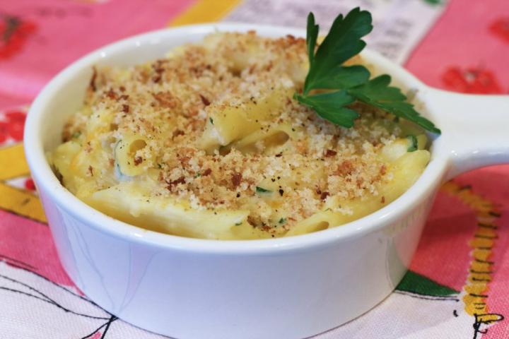 Cauliflower-Macaroni-Cheese.jpg