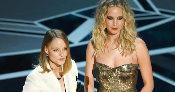 04-jodie-foster-jennifer-lawrence.w600.h315.2x-1024x538.jpg