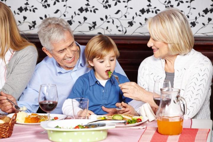 grandparents-eating-1024x682.jpg