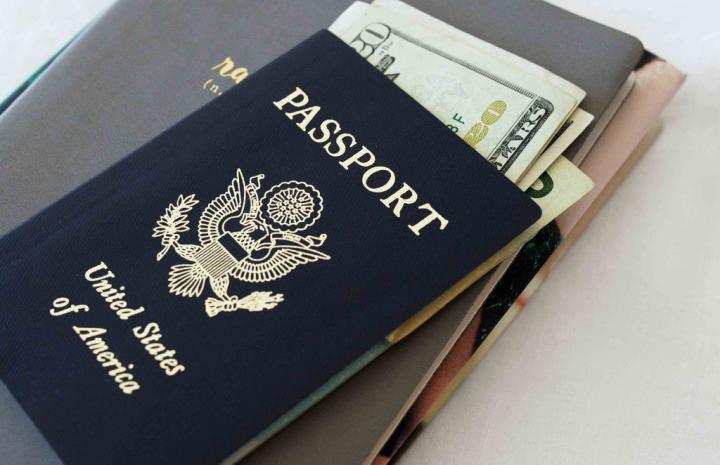 Know-your-passport-expiration-date.jpg