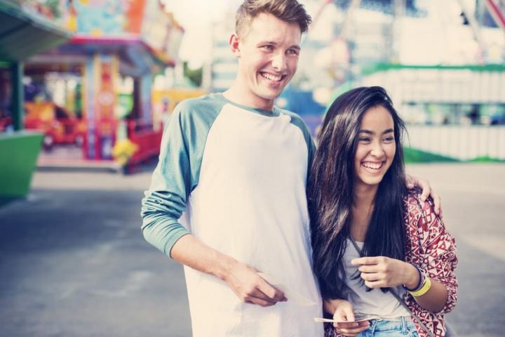 teenage-couple-1024x683.jpg