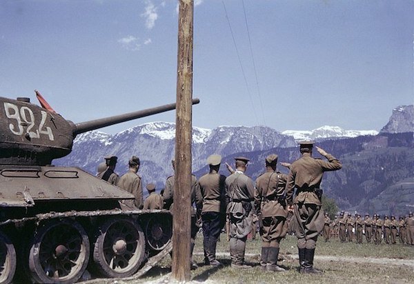 wwii-colorized-photos-are-a-fascinating-look-at-history-xx-photos-23.jpg?quality=85&strip=info&w=600