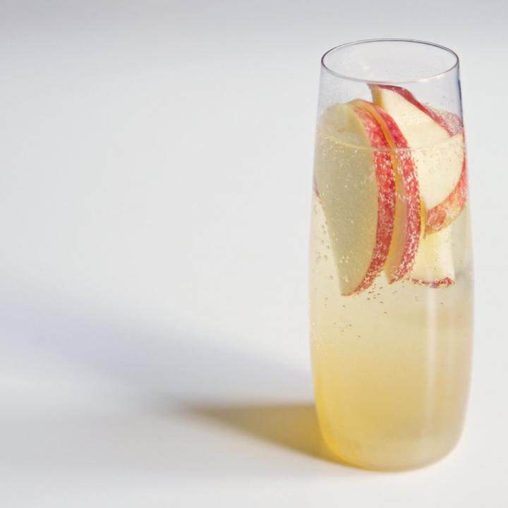 Apple-Citrus-Champagne-Cocktail.jpg