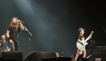 foo-fighters-pulls-10-yr-old-on-stage-for-a-real-star-is-born-moment-video-24.jpg?quality=85&strip=info