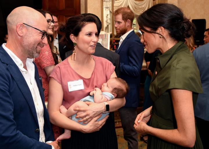 Meghan-Markle-Meets-Baby-Sydney-October-2018.jpg