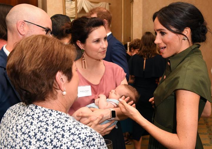 Meghan-Markle-Meets-Baby-Sydney-October-2018.jpg