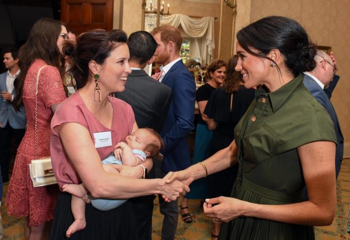 Meghan-Markle-Meets-Baby-Sydney-October-2018.jpg