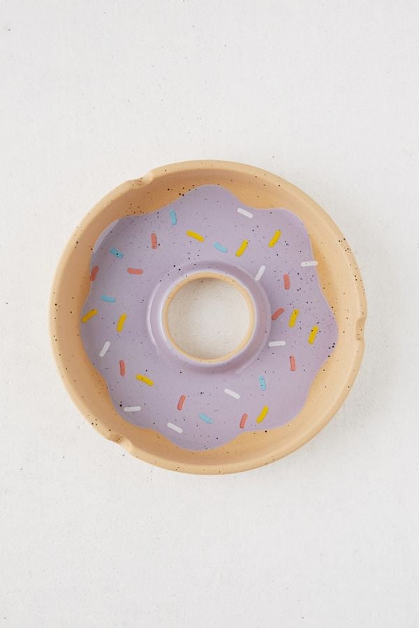 Donut-Shaped-Ashtray.jpg