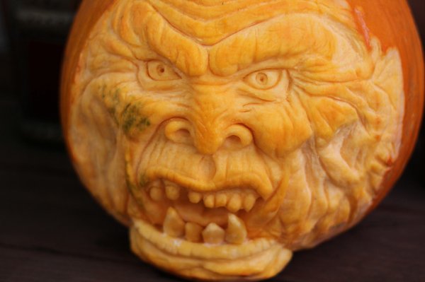 incredible-pumpkin-carvings-art-amazing-13.jpg?quality=85&strip=info&w=600