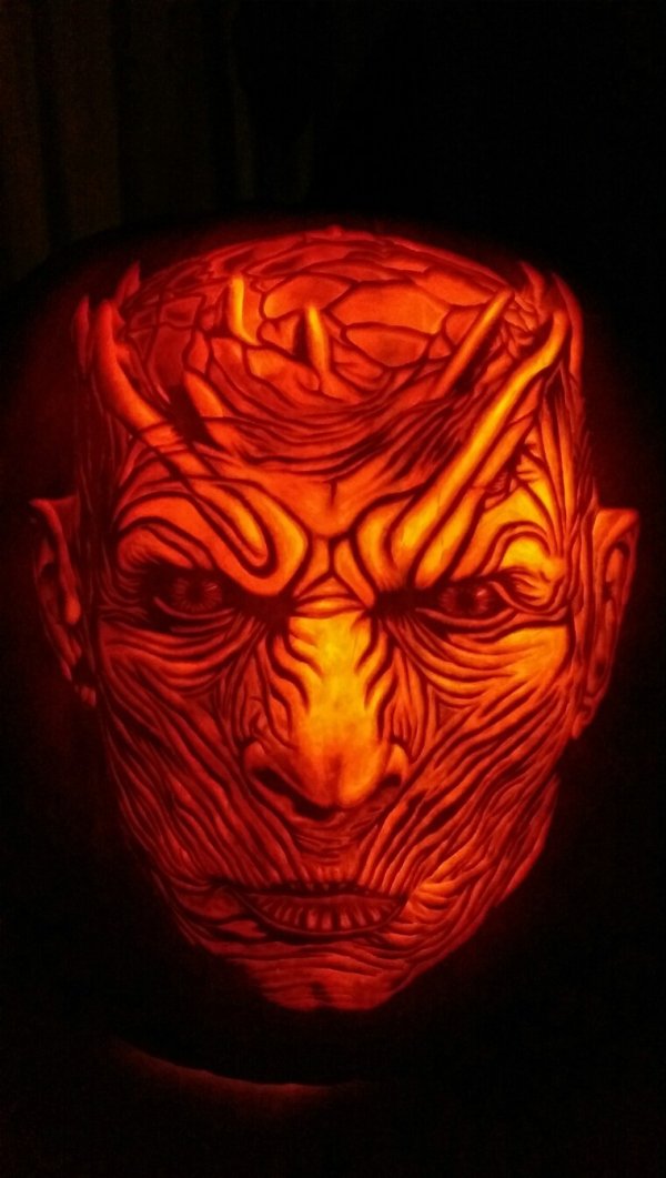 incredible-pumpkin-carvings-art-amazing-17.jpg?quality=85&strip=info&w=600