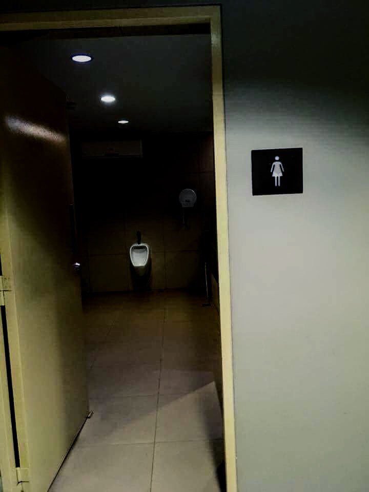 toilets-with-threatning-auras-17.jpg?quality=85&strip=info&w=650