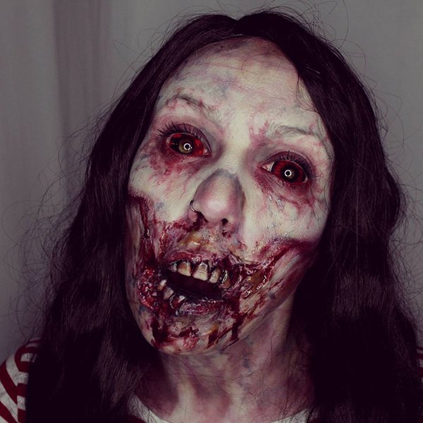 julias-makeup-skills-are-scary-good-and-just-in-time-for-halloween-xx-photos-6.jpg?quality=85&strip=info&w=600