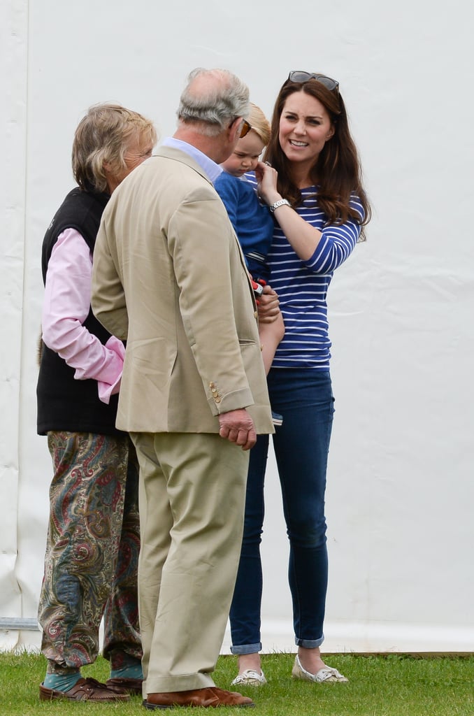 Kate-smiled-her-father--law-while-holding-Prince-George-2015.jpg