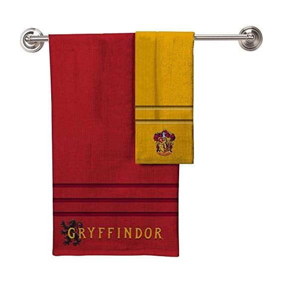 Robe-Factory-Harry-Potter-Hogwarts-Bath-Towel-Hand-Towels.jpg