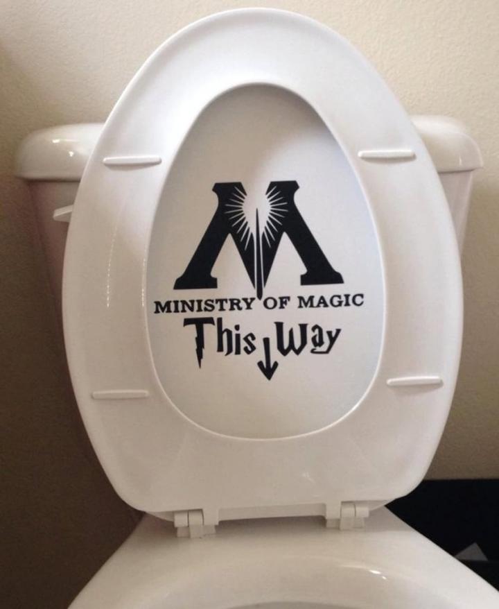Ministry-Magic-Toilet-Harry-Potter-Decal.jpg