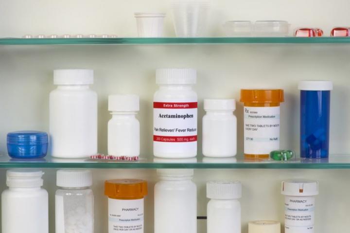 acetaminophen-medicine-cabinet-1024x682.jpg
