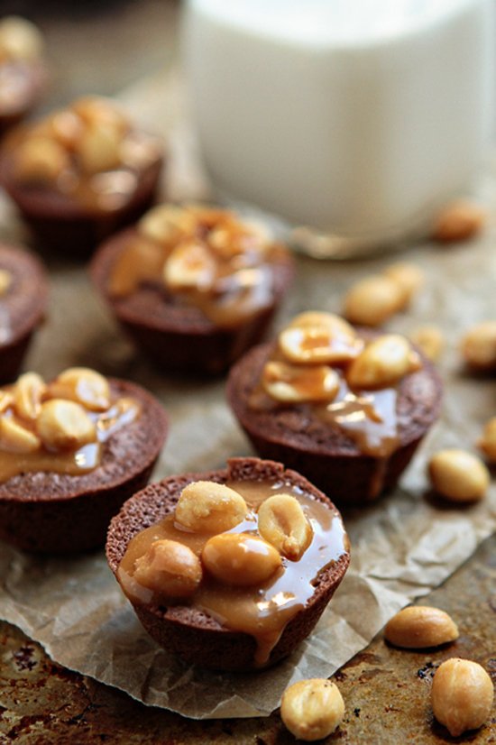 Snickers-Brownie-Bites.jpg