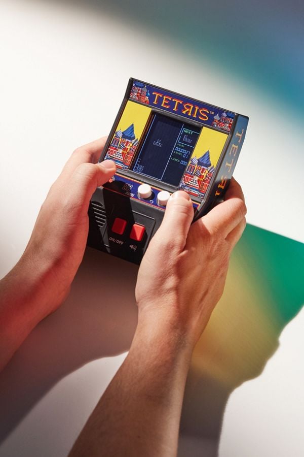 Handheld-Tetris-Arcade-Game.jpg