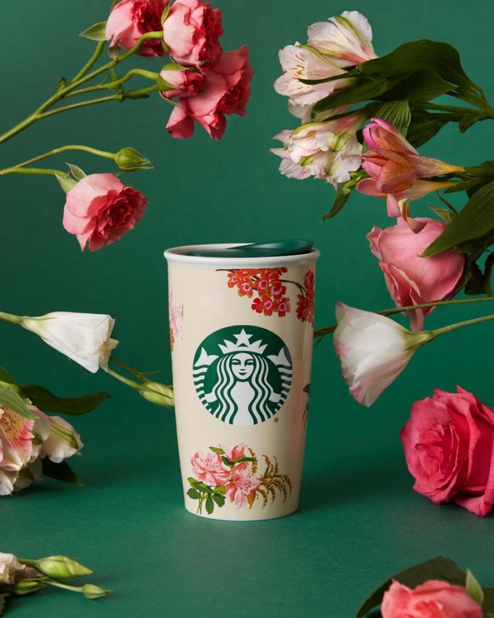 Starbucks-Bando-Holiday-Collection-2018.jpg