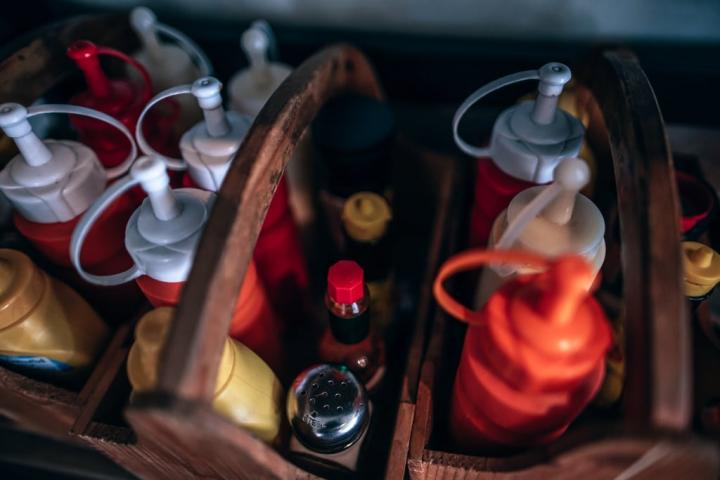 Use-Condiment-Containers-Cookie-Decorating.jpg