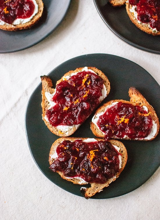 Cranberry-Crostini.jpg